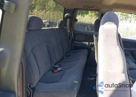 2002 Chevrolet Silverado 1500 Ls from USA, damaged, VIN 2GCEK19T221236675